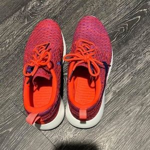NEW Red Women’s Nikes Size 8
